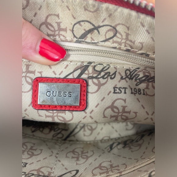 Guess Denim Vintage Logo Clutch Wallet with Card Slots and Zipper Closure GUC - Picture 5 of 14